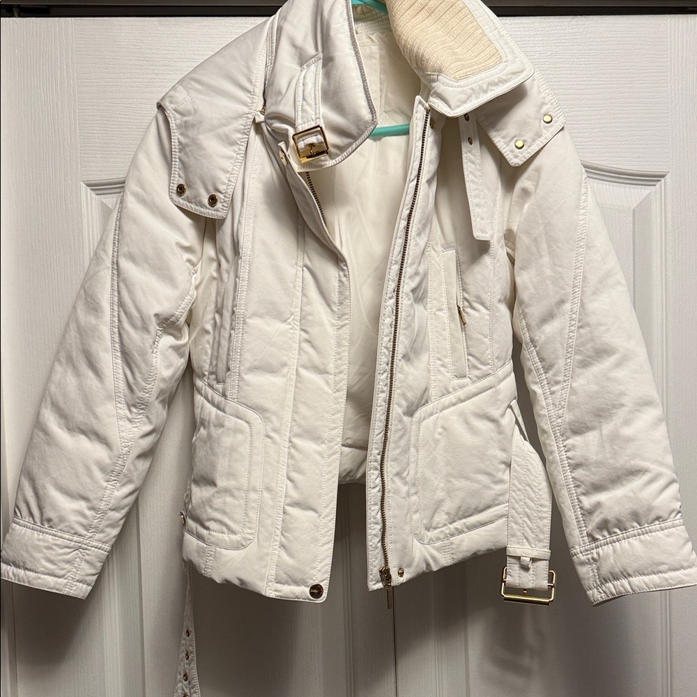Women's White Quilted Jacket with hood
